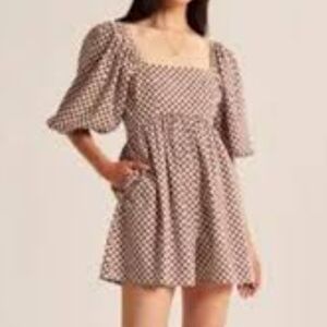NWT Abercrombie & Fitch Checkered Puff Sleeve Romper Dark Red and White Size XXS